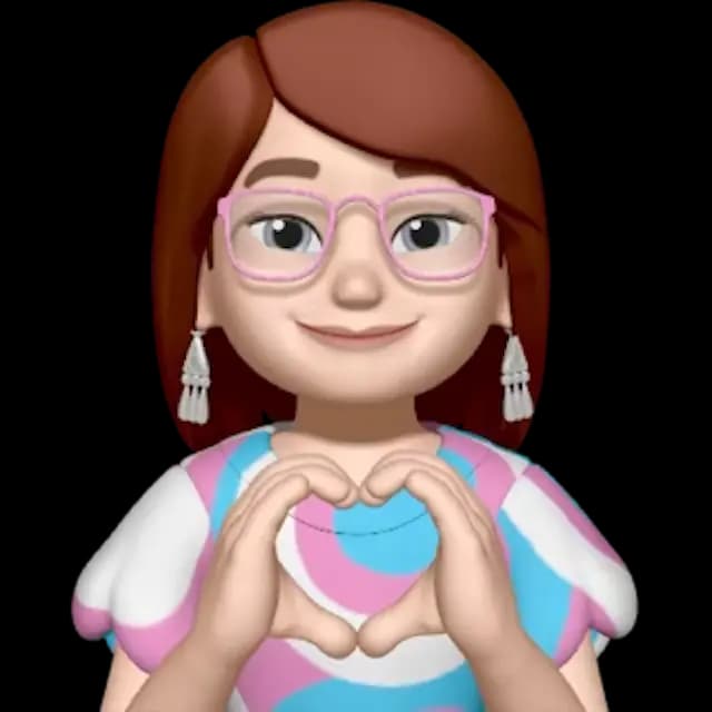 Serenity's avatar with love hands pose